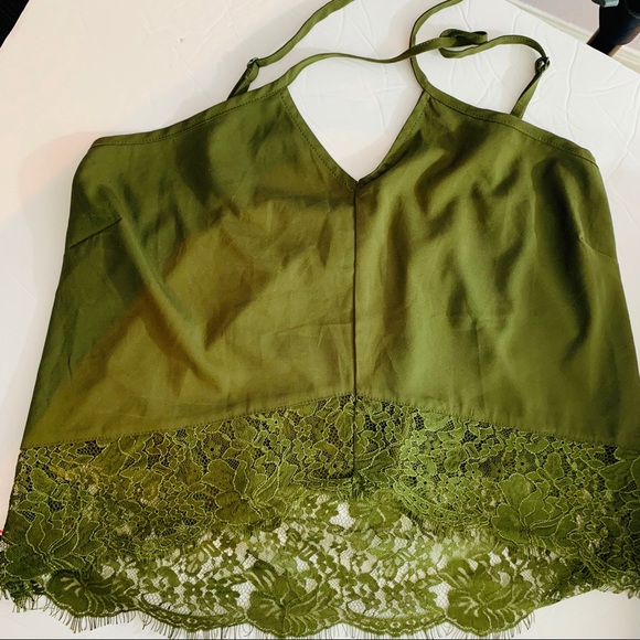 TOBI / Olive Green Lace Crop Camisole - Picture 5 of 8